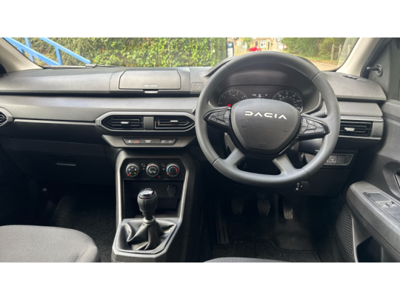 Dacia Jogger 1.0 TCe Essential 5dr Petrol Estate